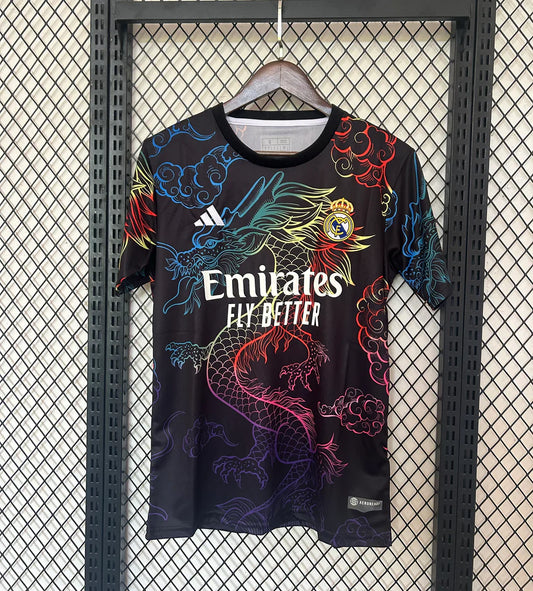 REAL MADRID MAILLOT CONCEPT 2024/2025